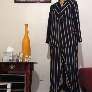 Dimple Hsu suit blazer/pants set
